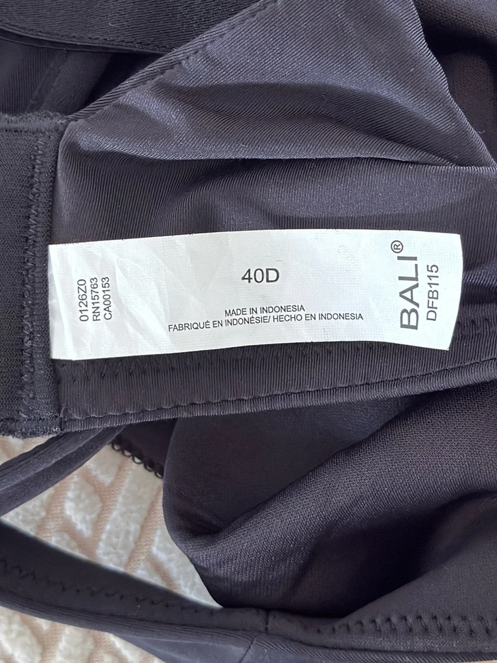 Bali Beauty Tailored Underwire Minimizer Bra | Black | Size 40D.